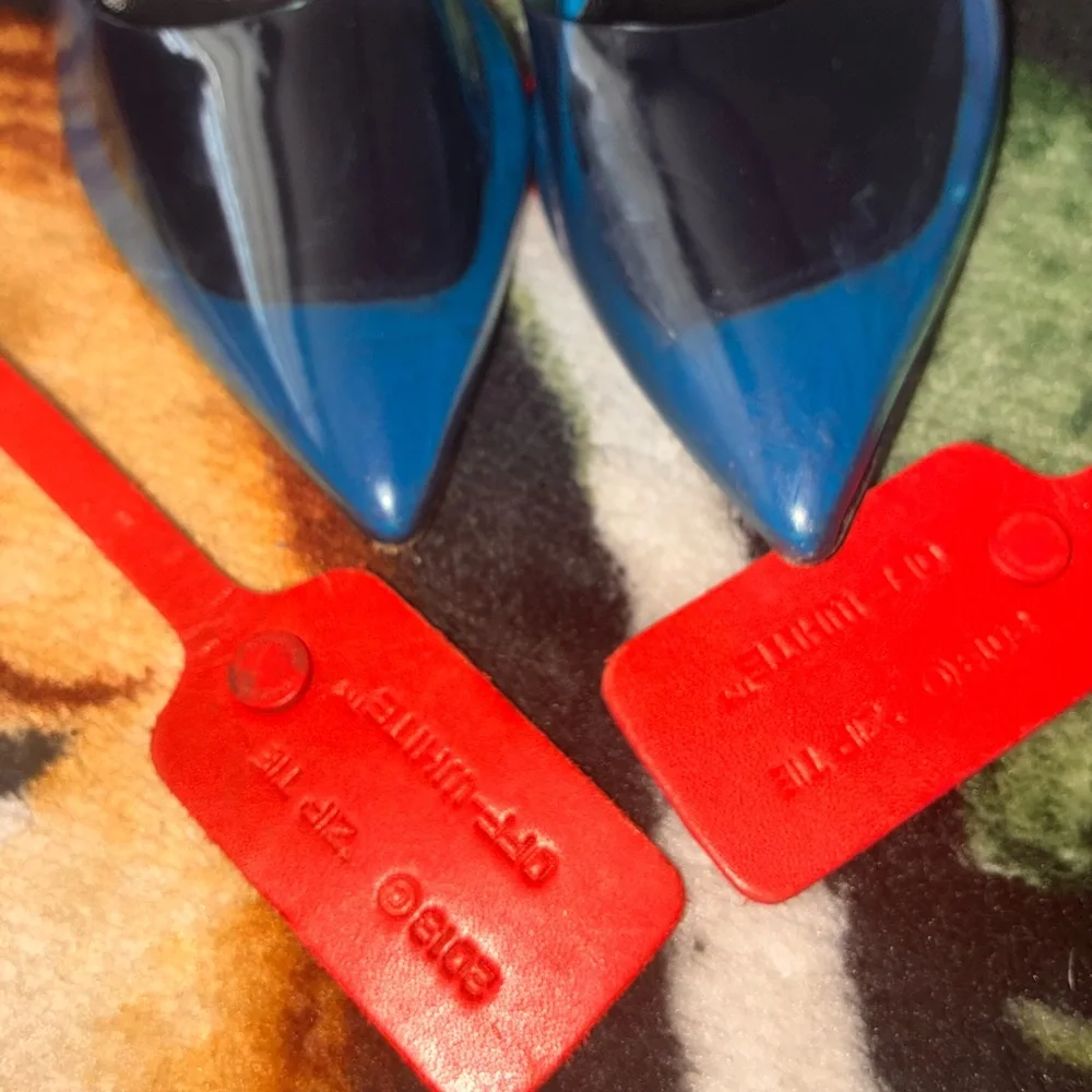 Off-White Blue and Black Pointed Patent Pumps with Red Straps